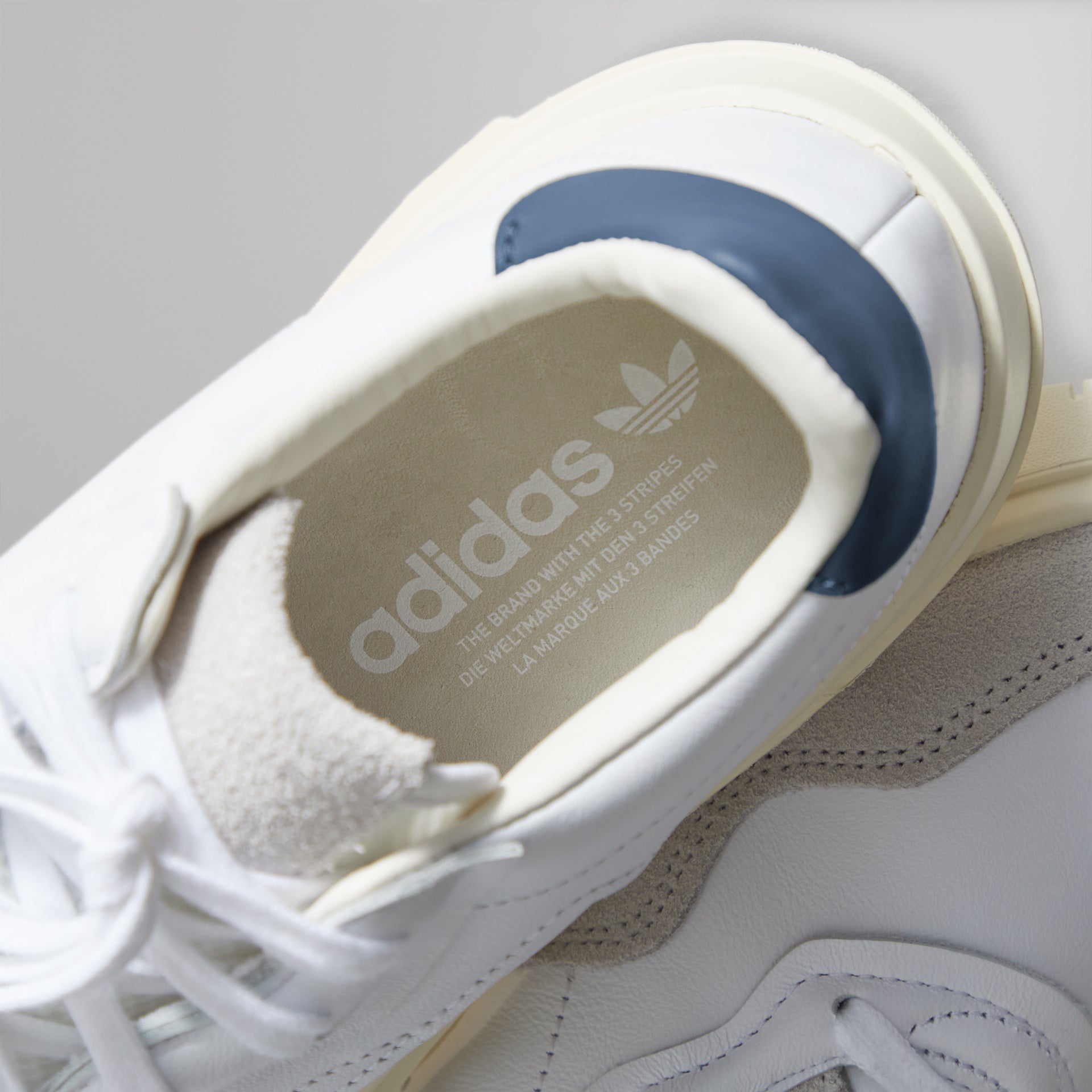 Kith Classics for adidas Originals SC Premiere - White / Navy