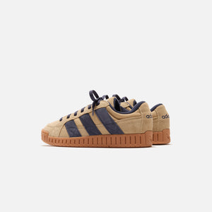 adidas LWST - Linen Khaki / Shadow Navy / Gum 2