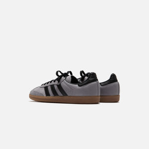 adidas Samba OG - Halo Silver / Core Black / Brown Desert