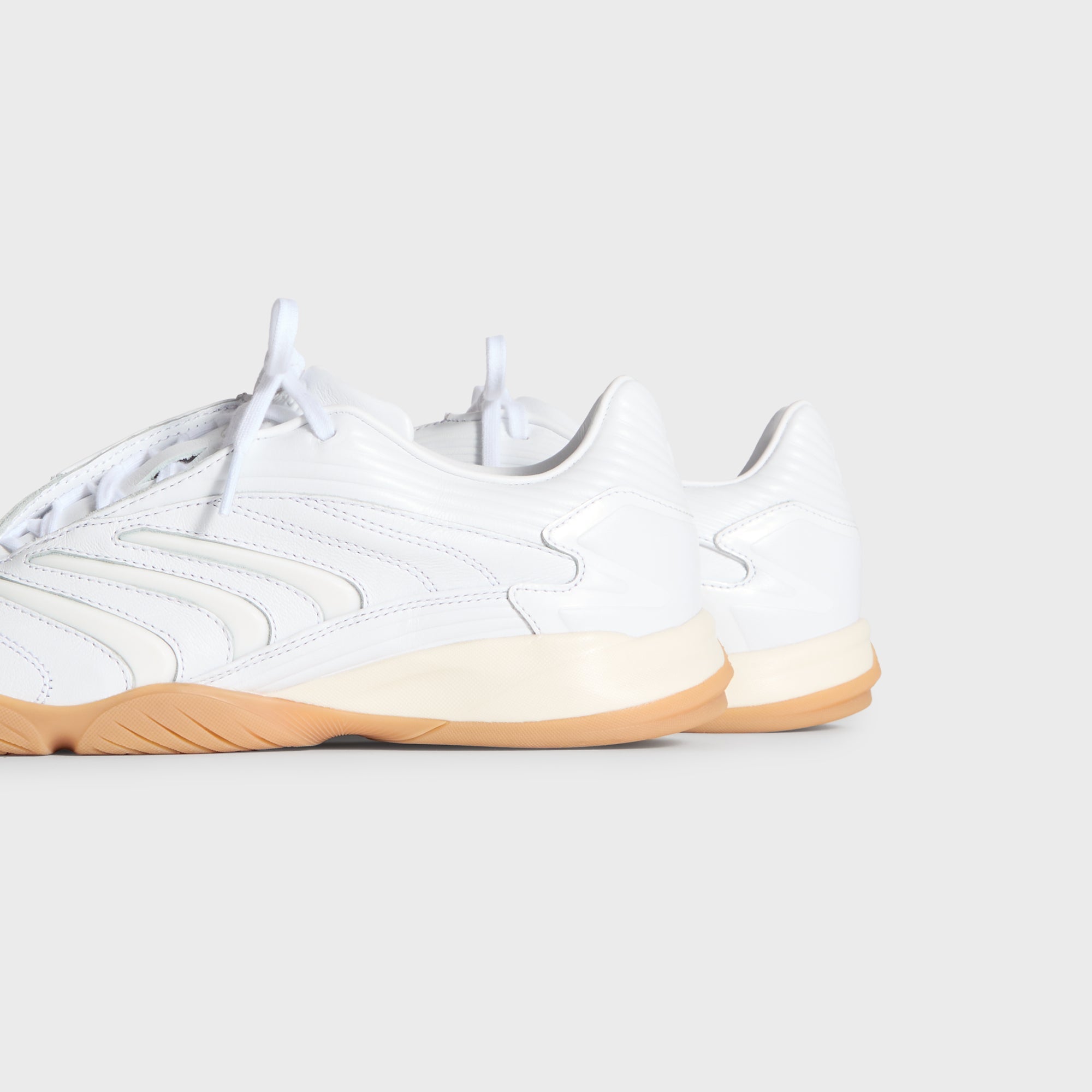 最終値下げKith for adidas Football Predator Kith for Adidas Football Predator Sala - White / Gum