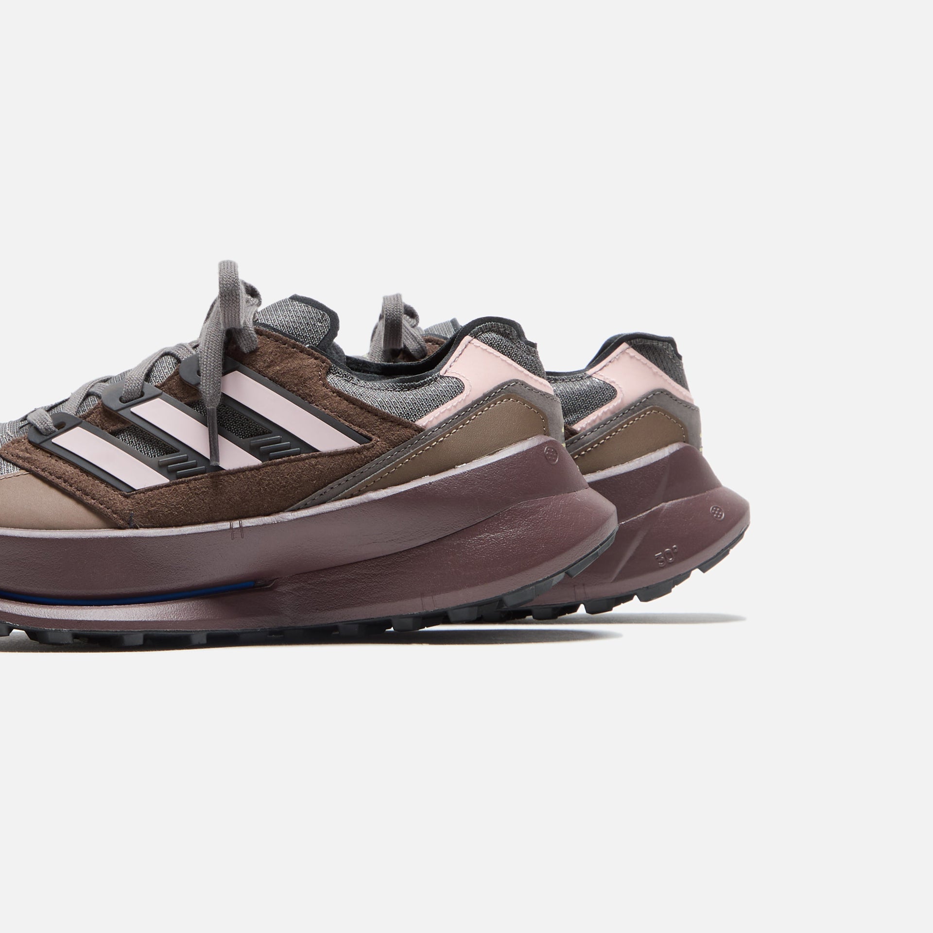 adidas Equipment Agravic - Charcoal / Sandy Pink / Brown