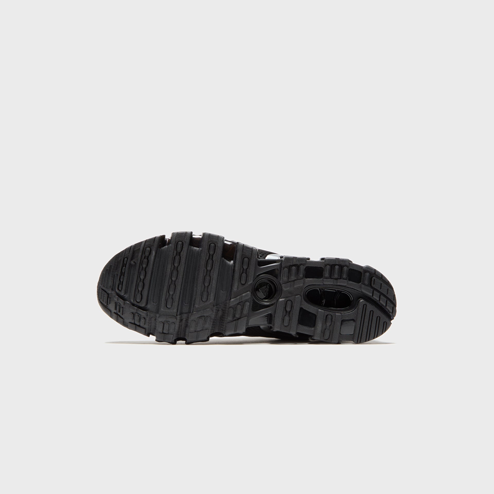 adidas WMNS Mega Ghostride - Core Black / Iron Metallic / Core Black