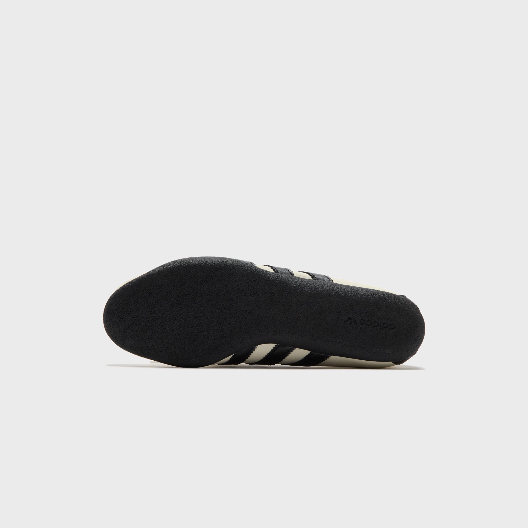 国内配送 adidas TOKYO W CORE BLACK/OFF WHITE/GOLD LLIC adidas WMNS Tokyo - Off White / Core Black / Gold Metallic