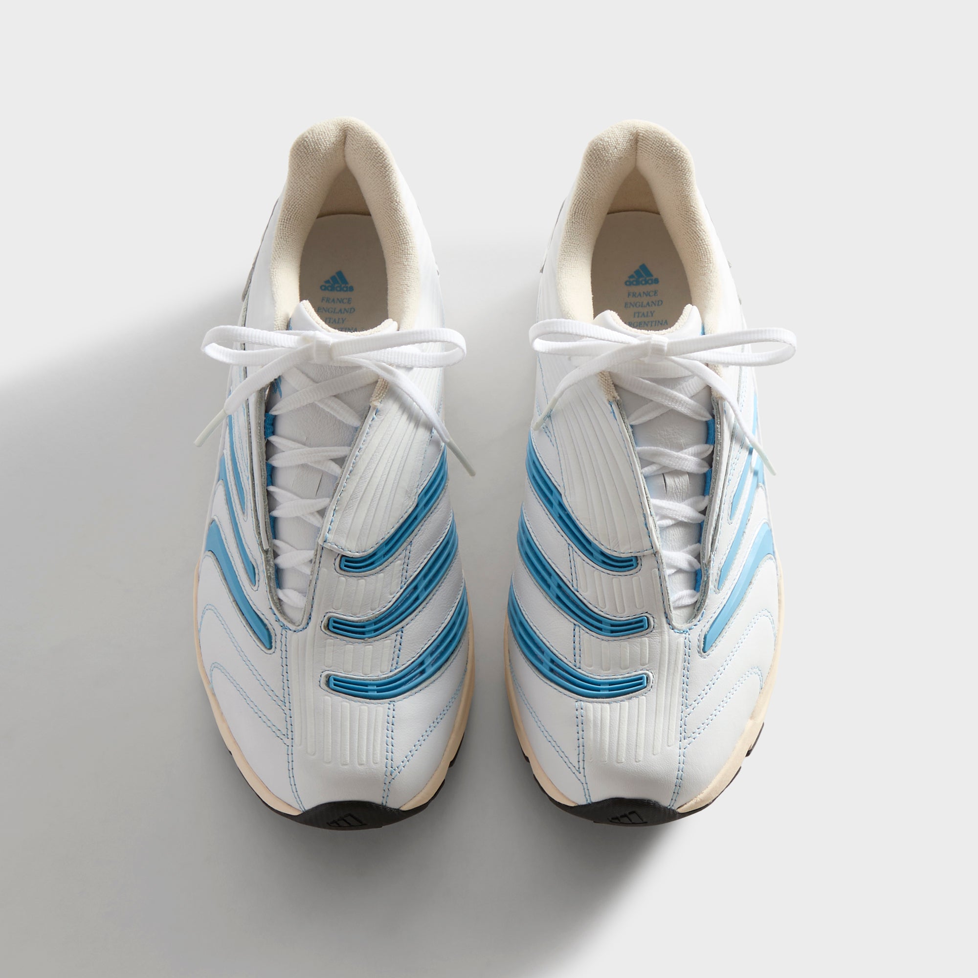 ファッションシーンで話題のこれから流行るブランド12選 Kith Blue / White - Megaride Predator Football adidas for 靴