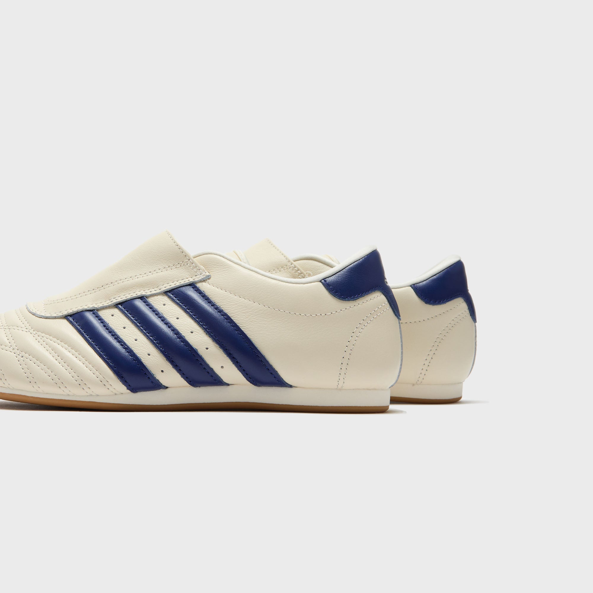 taya アミーゴ adidas WMNS Taekwondo - Cream White / Victory Blue / Gum 3