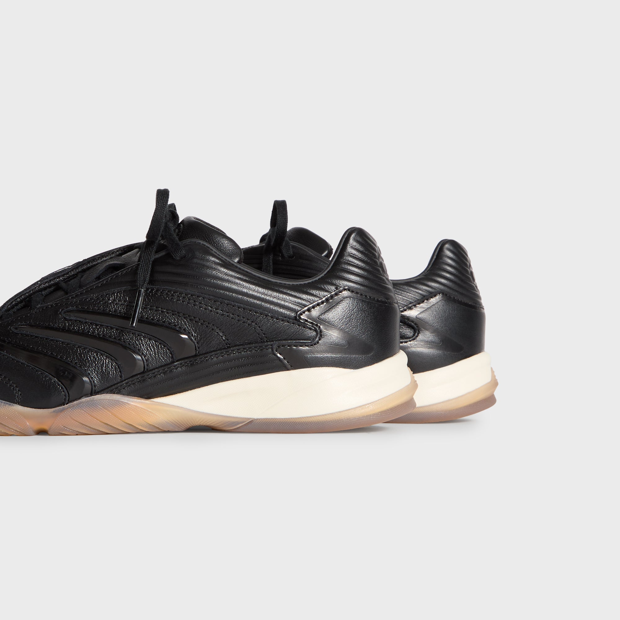 最終値下げKith for adidas Football Predator Kith for Adidas Football Predator Sala - Black / Gum