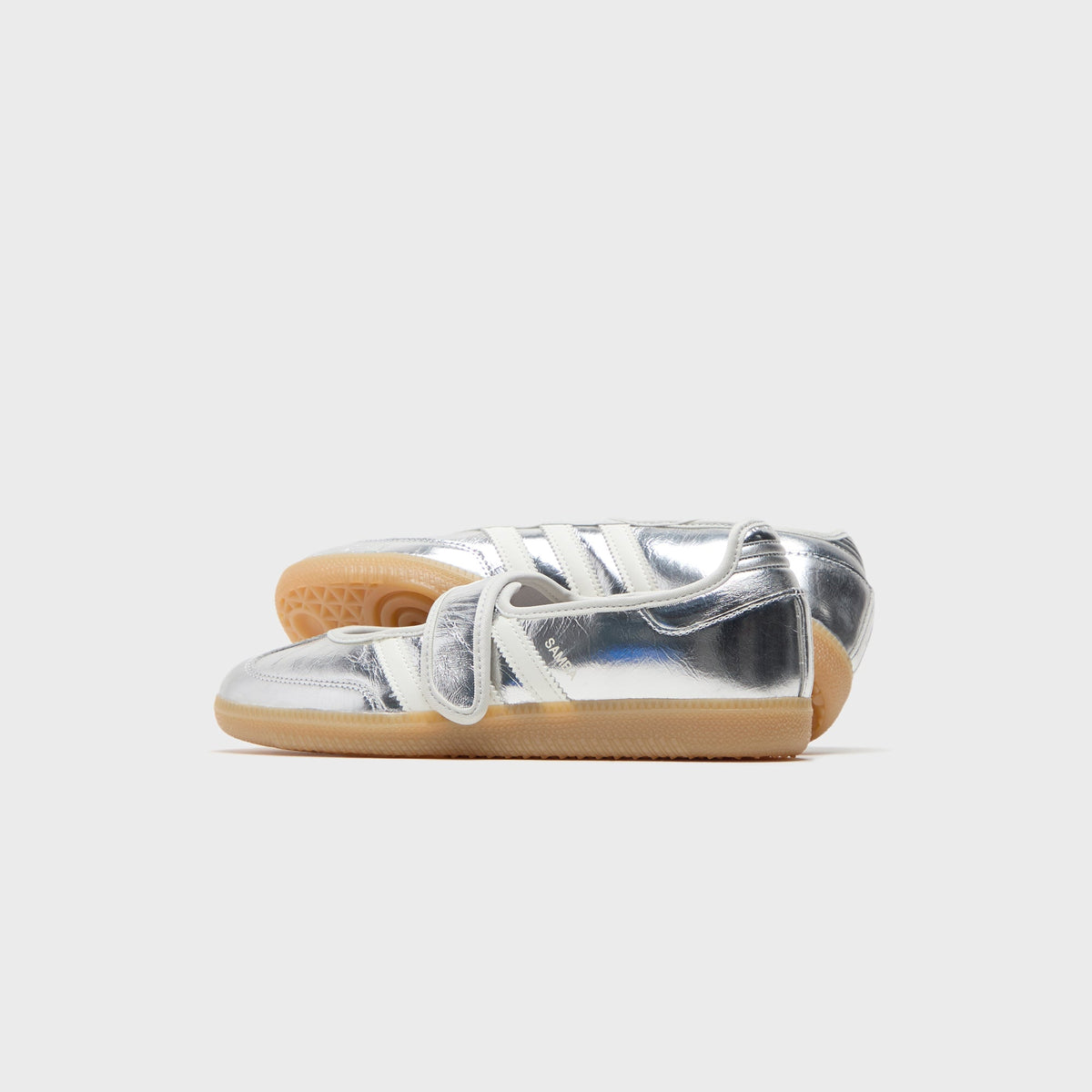 adidas WMNS Samba Jane - Silver Metallic / Off White / Gum