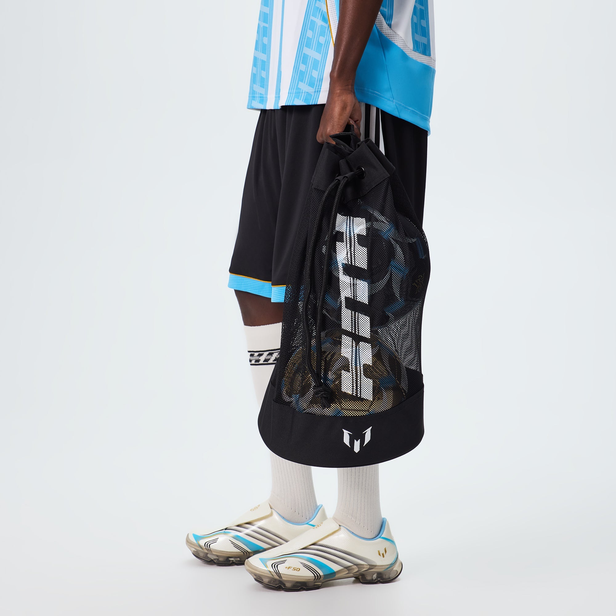 ボディーバッグ KITH X  SOCCER SHOULDER BAG Kith & Messi for adidas Football Soccer Ball Bag - Black