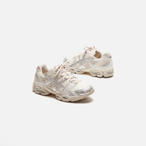 ASICS capuz WMNS Gel-Nimbus 9 - Cream / Mineral Beige