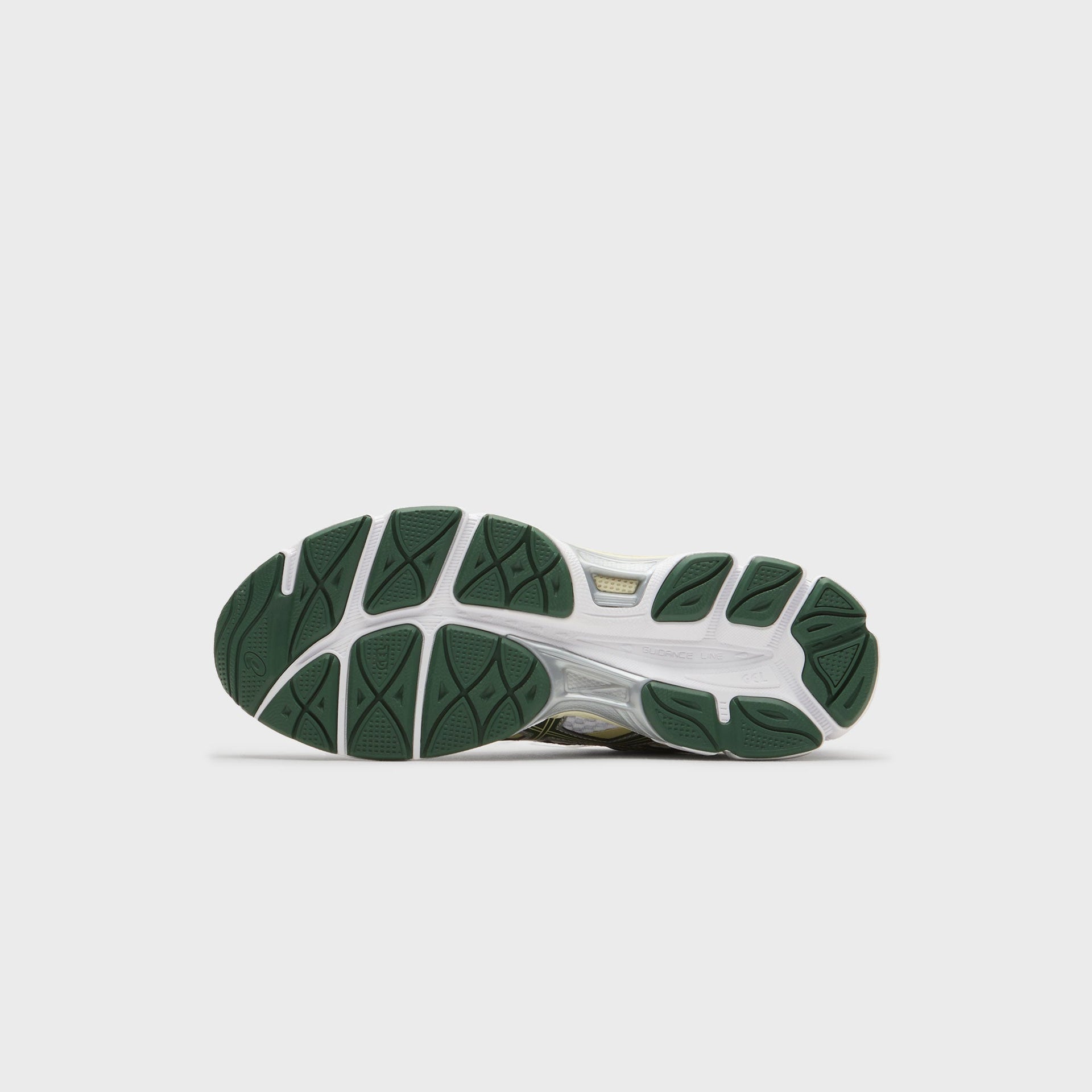 ASICS Gel-Cumulus 16 - White / Forest Night