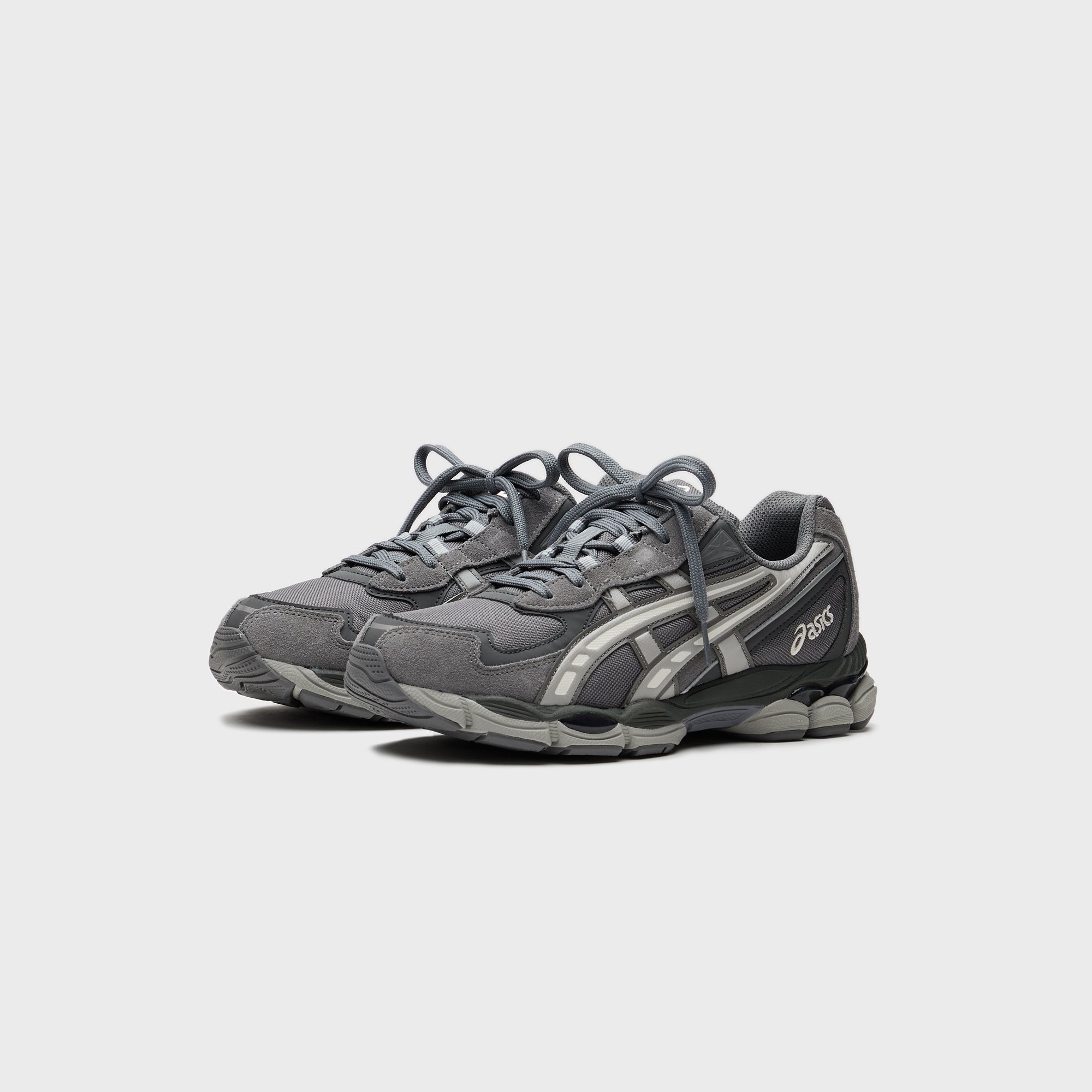 ASICS GEL-NYC 2055 - Carbon / Cement Grey – Kith
