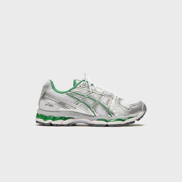 靴 asics GEL KAYANO 12.1 White/Pure Silver ASICS GEL-KAYANO® 12.1 - White / Pure Silver – Kith