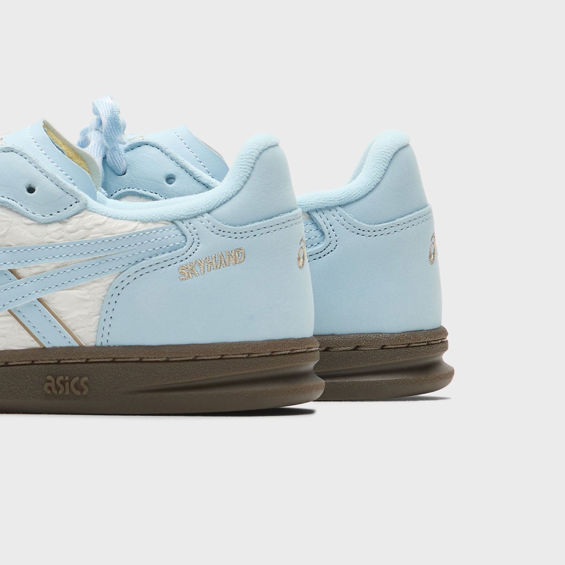 ASICS Skyhand OG - White / Faded Denim