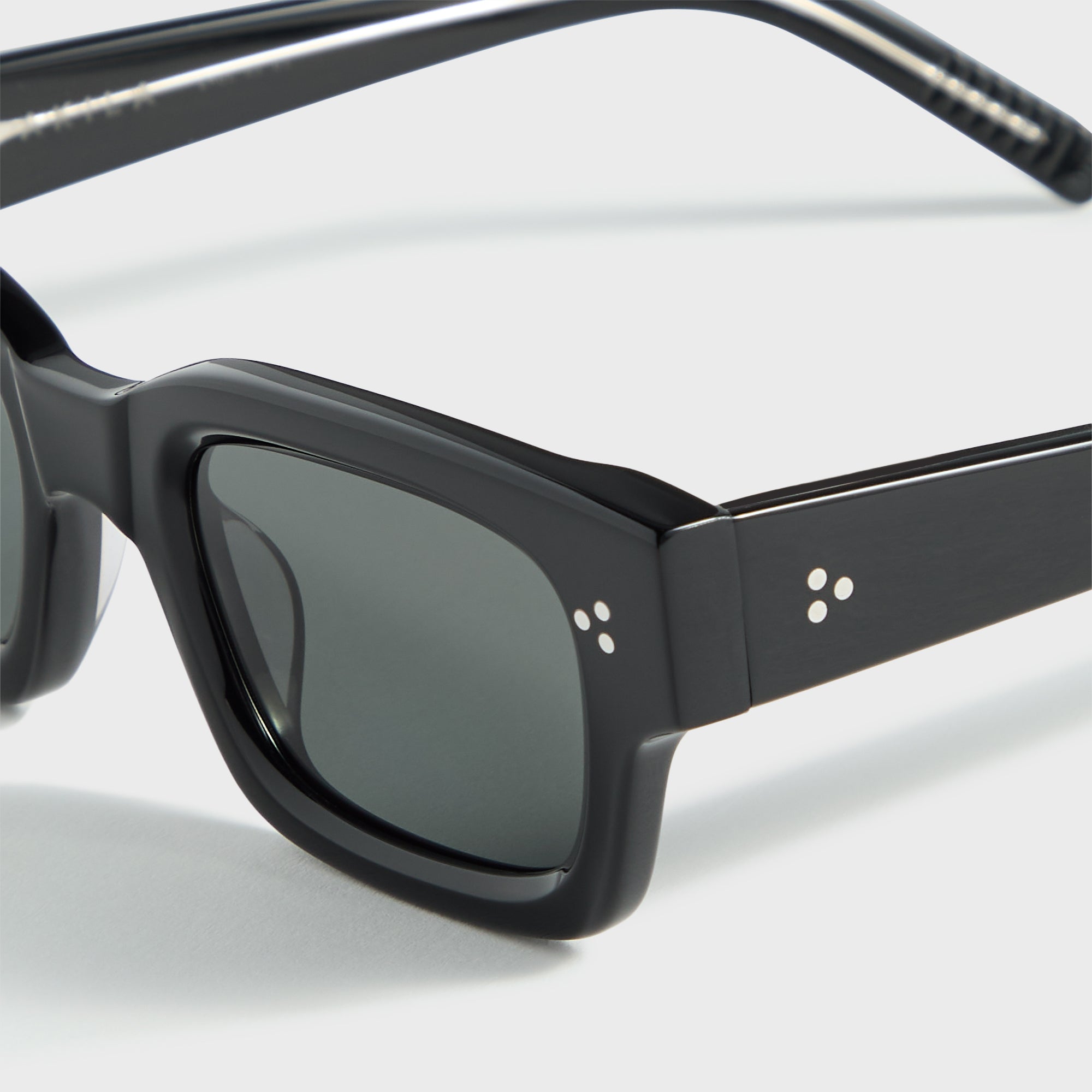 AKILA Syndicate Sunglasses - Black / Black – Kith
