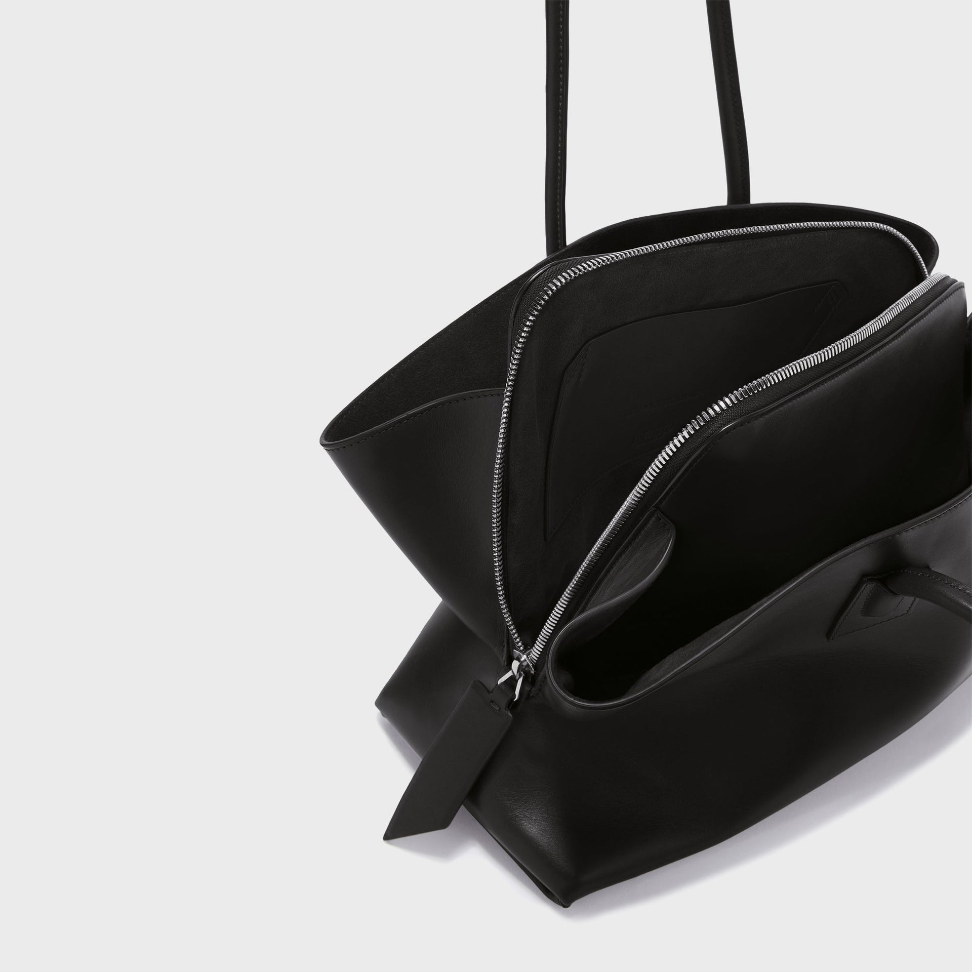 The Attico La Passeggiata Medium Top Handle Bag - Black