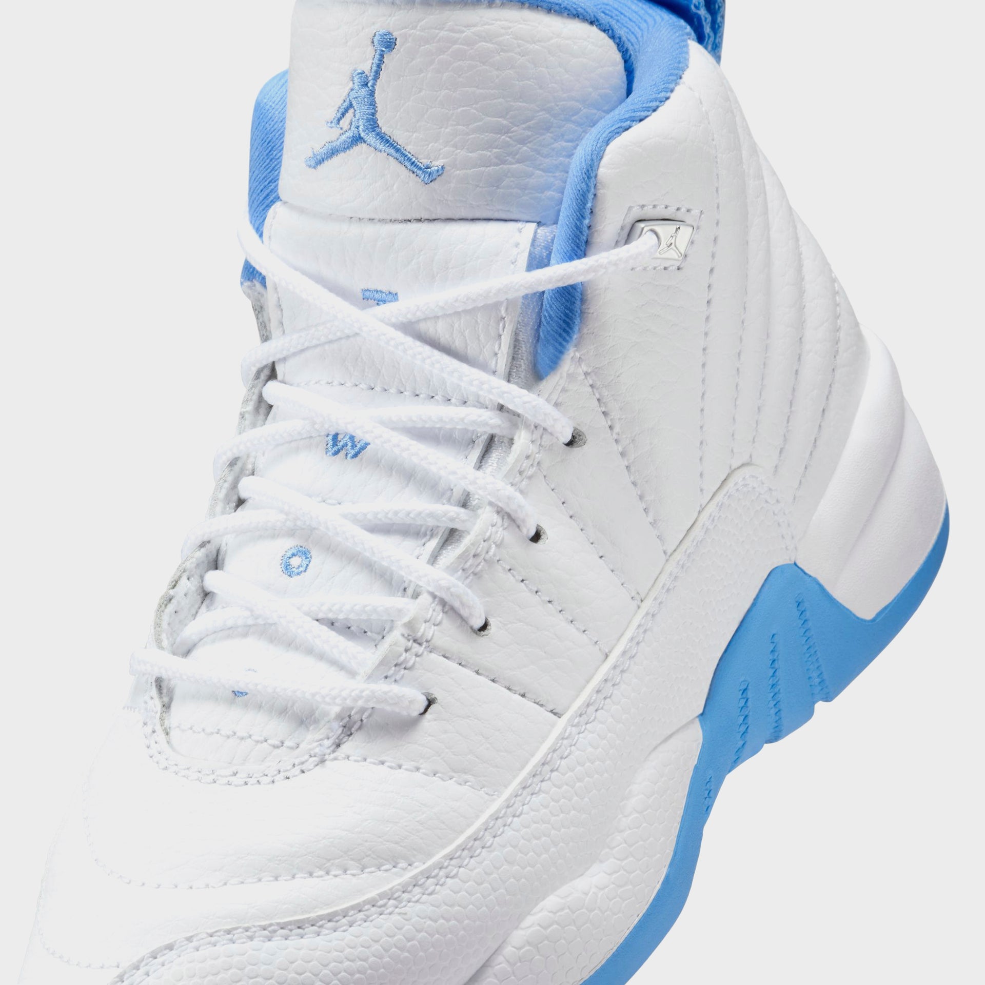 Jordan PS Jordan 12 Retro - White / Metallic Silver / University Blue