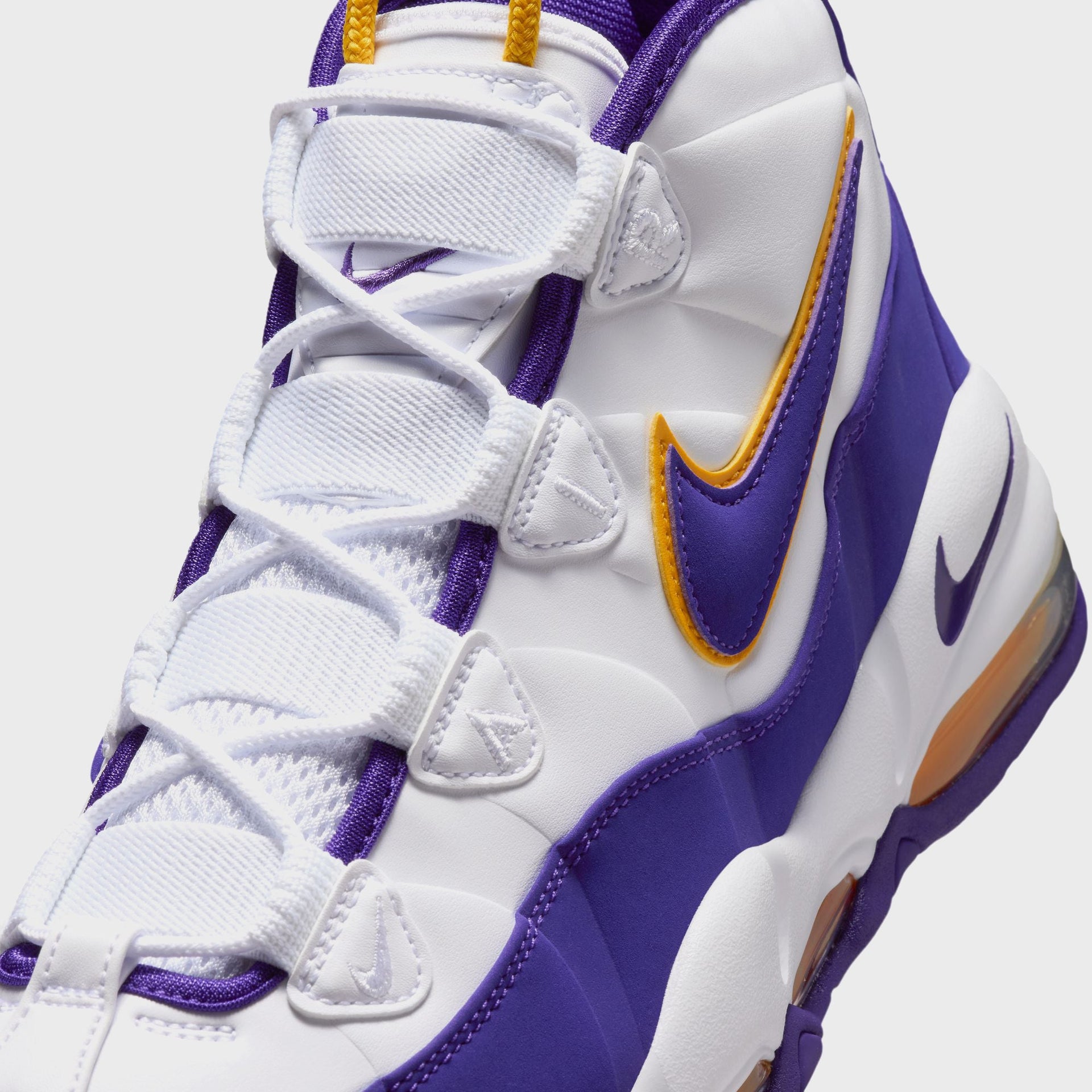 Nike Air Max Uptempo - White / Court Purple