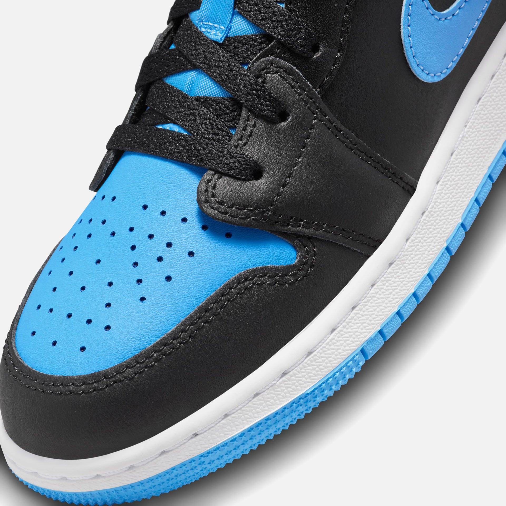 Nike Grade School Air Jordan 1 Low - Black / University Blue / White