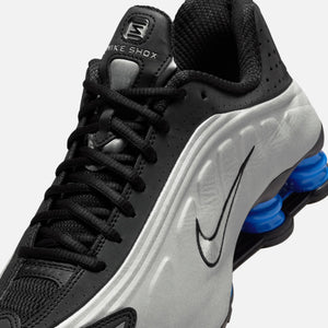 Nike WMNS Shox R4 - Metallic Silver / Black / Racer Blue