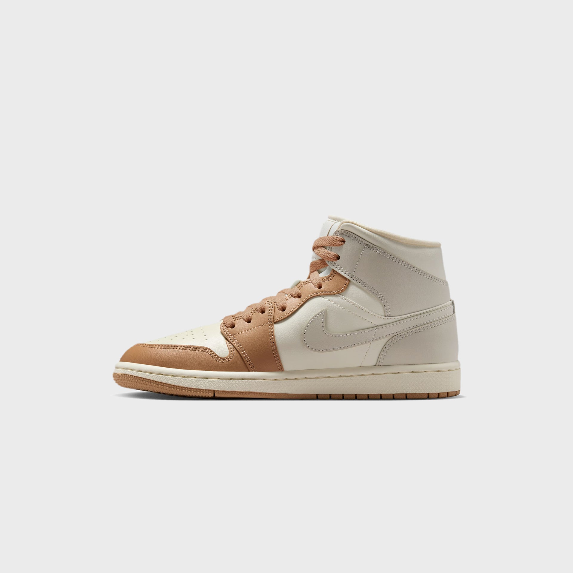 Jordan WMNS Air Jordan 1 Mid - Pale Ivory / Light Orewood Brown / Hemp / Sail