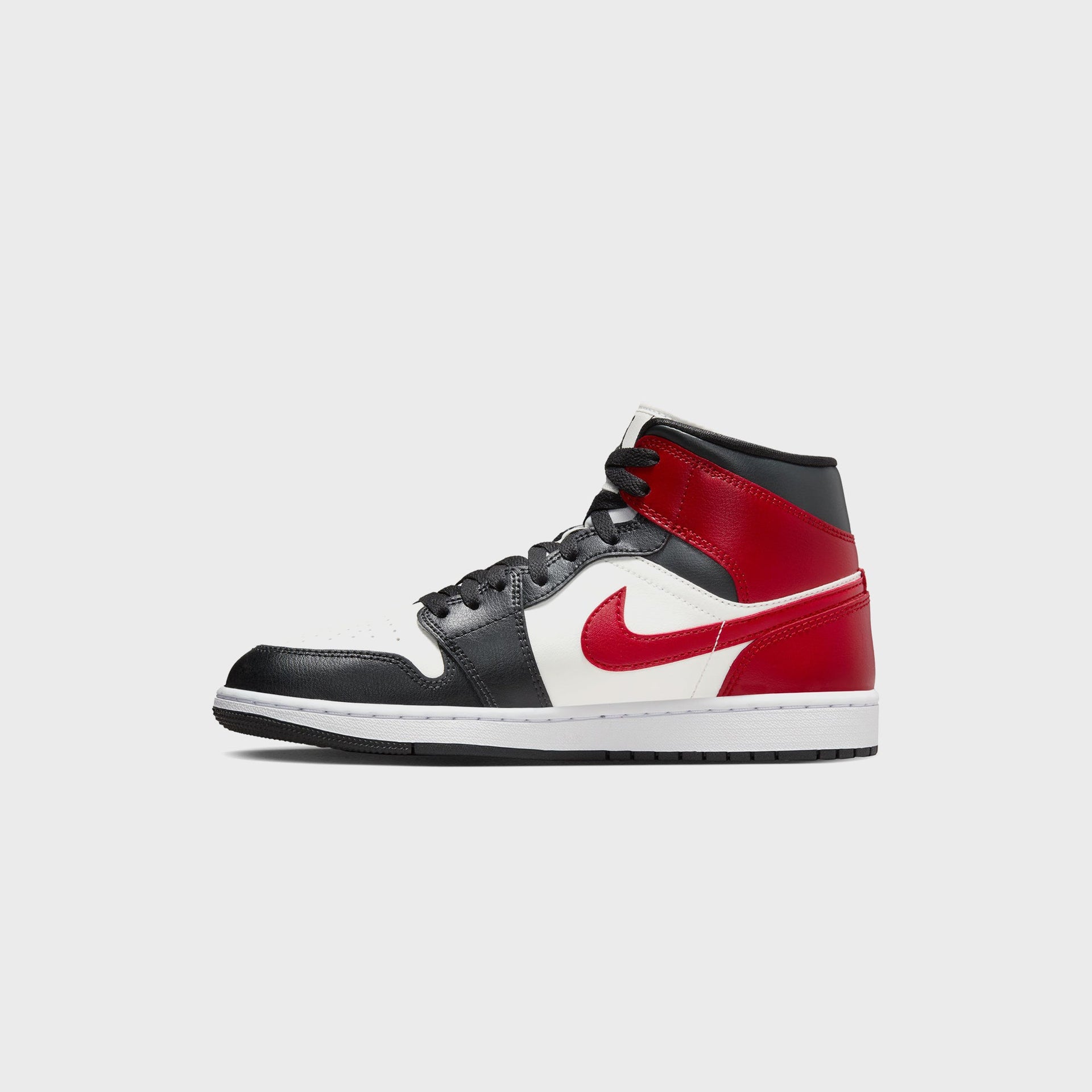 Jordan Air Jordan 1 Mid - Sail / Gym Red / Off Noir / White