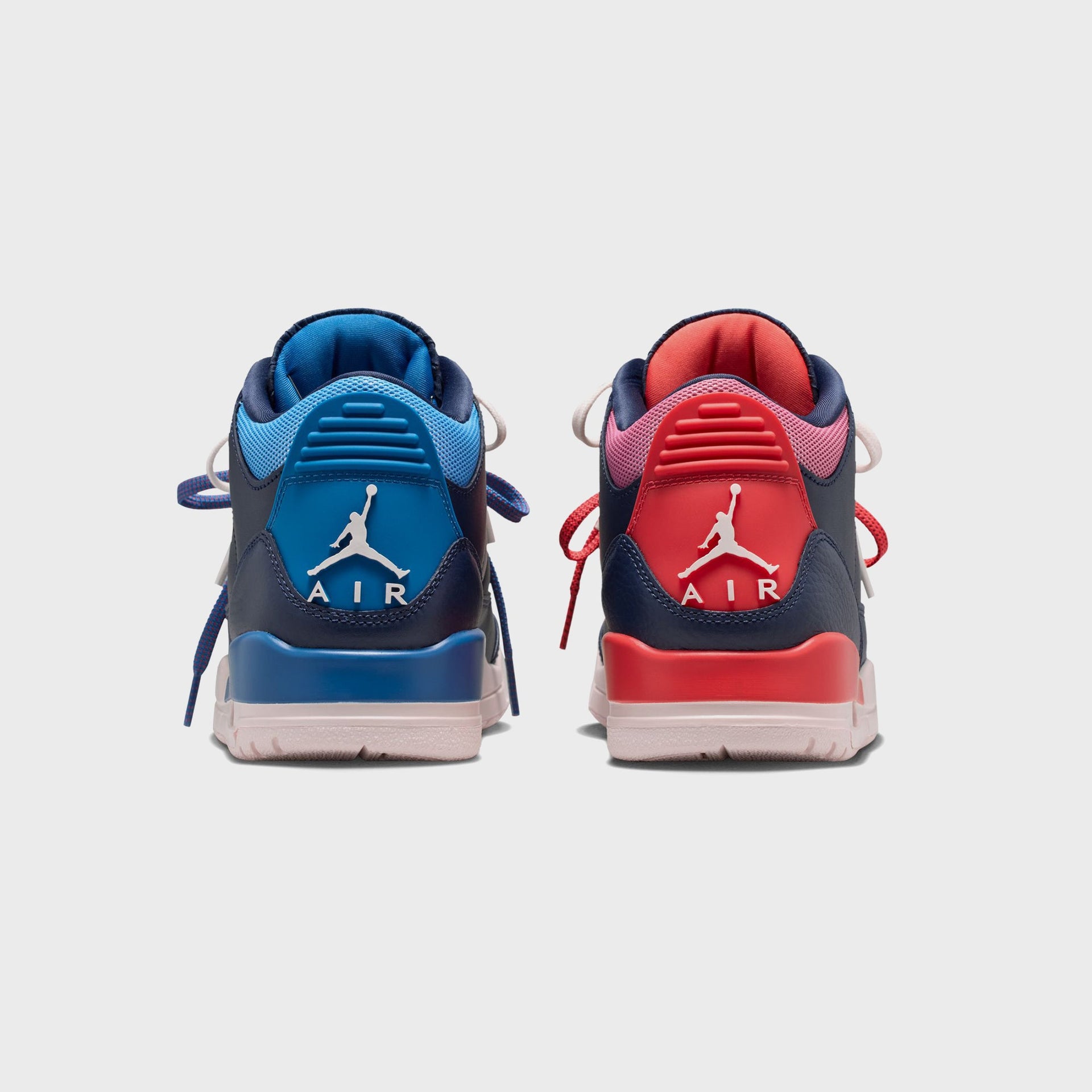 Jordan WMNS Air Jordan 3 Retro - Obsidian / Track Red