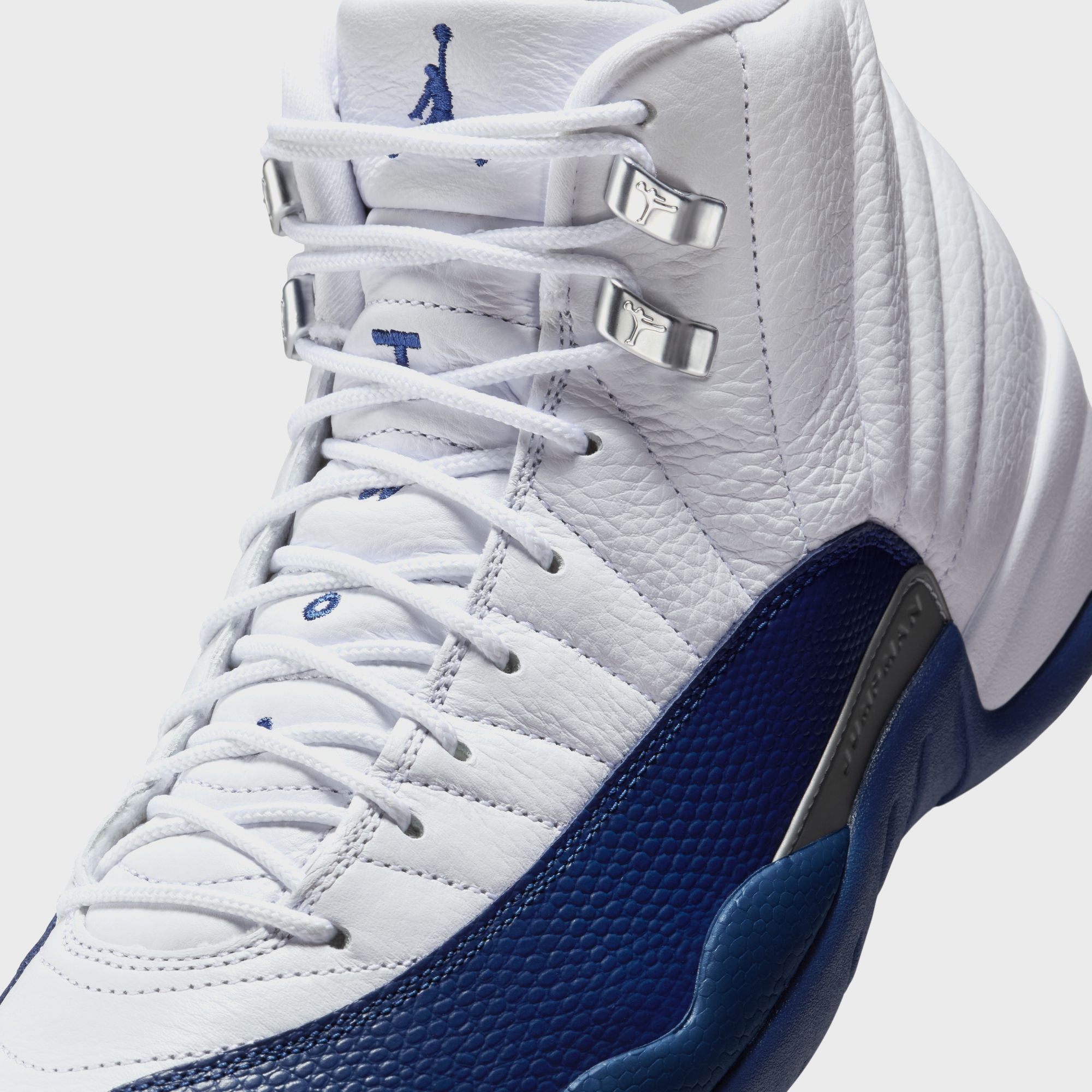 Air Jordan 12 ホワイト/ブルー Air Jordan 12 Retro 'WHT/University BLU-Metallic Silver