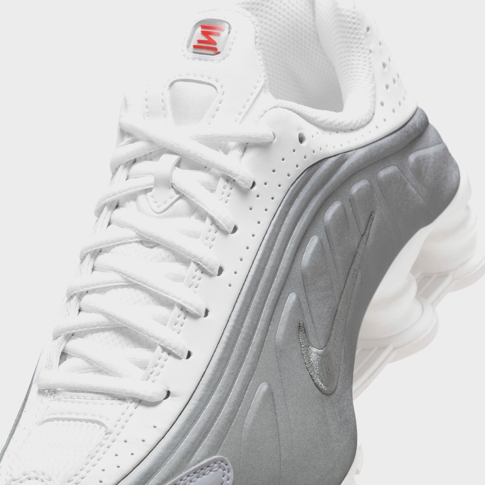 ★NIKE Shox R4 White Bright Crimson★ Nike Shox R4 Women's Shoes. Nike.com