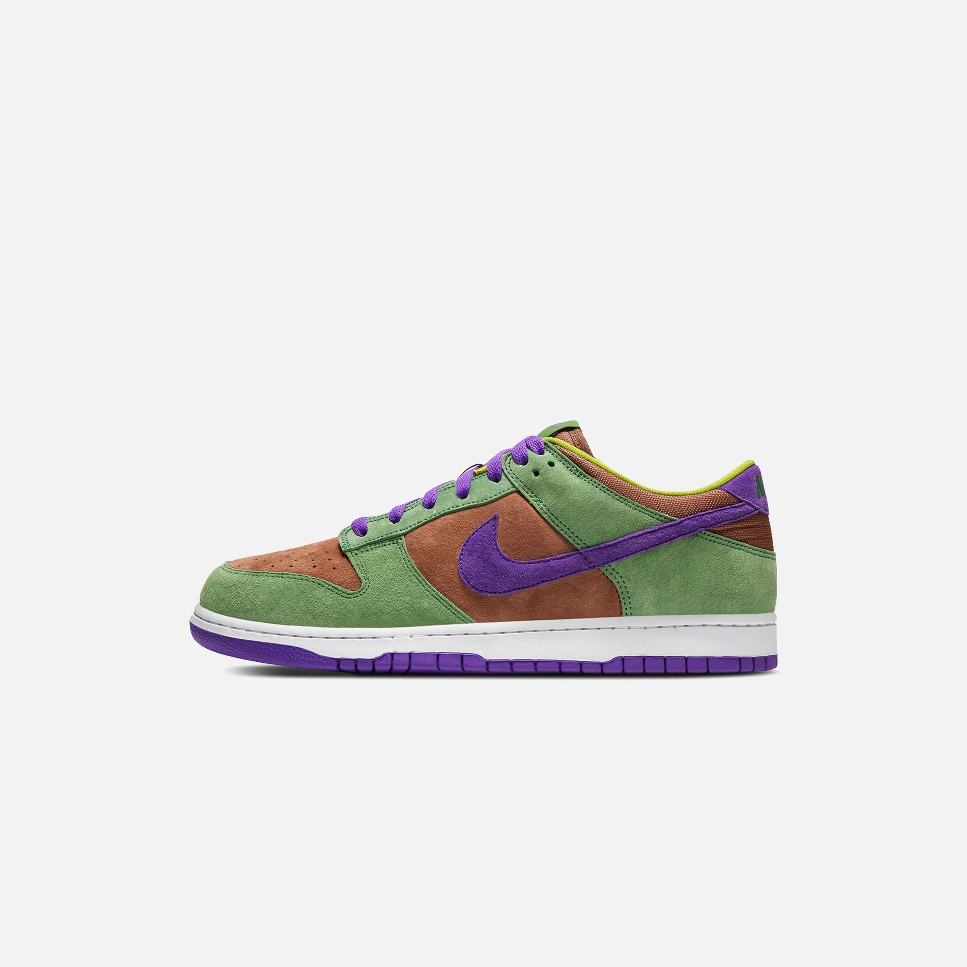 Nike Dunk Low SP - Veneer / Deep Purple / Autumn Green