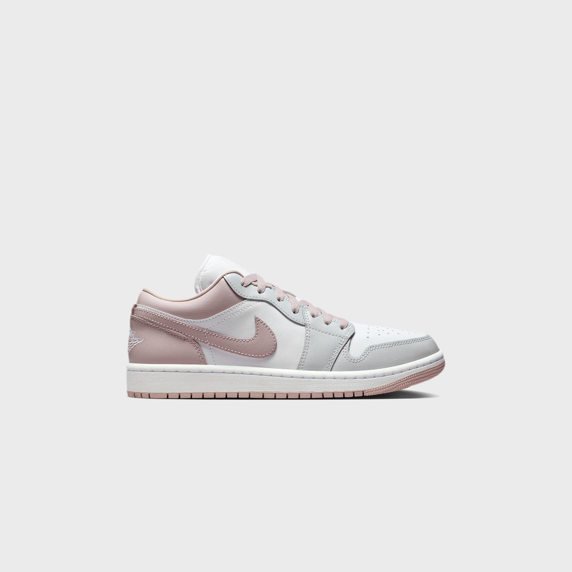 Jordan WMNS Air Jordan 1 Low SE - Particle Rose / White / Neutral Grey