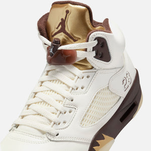 Nike WMNS Air Jordan 5 Retro - Earth / Metallic Gold