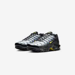 Nike Air Max Plus - Black / Wolf Grey / Opti Yellow