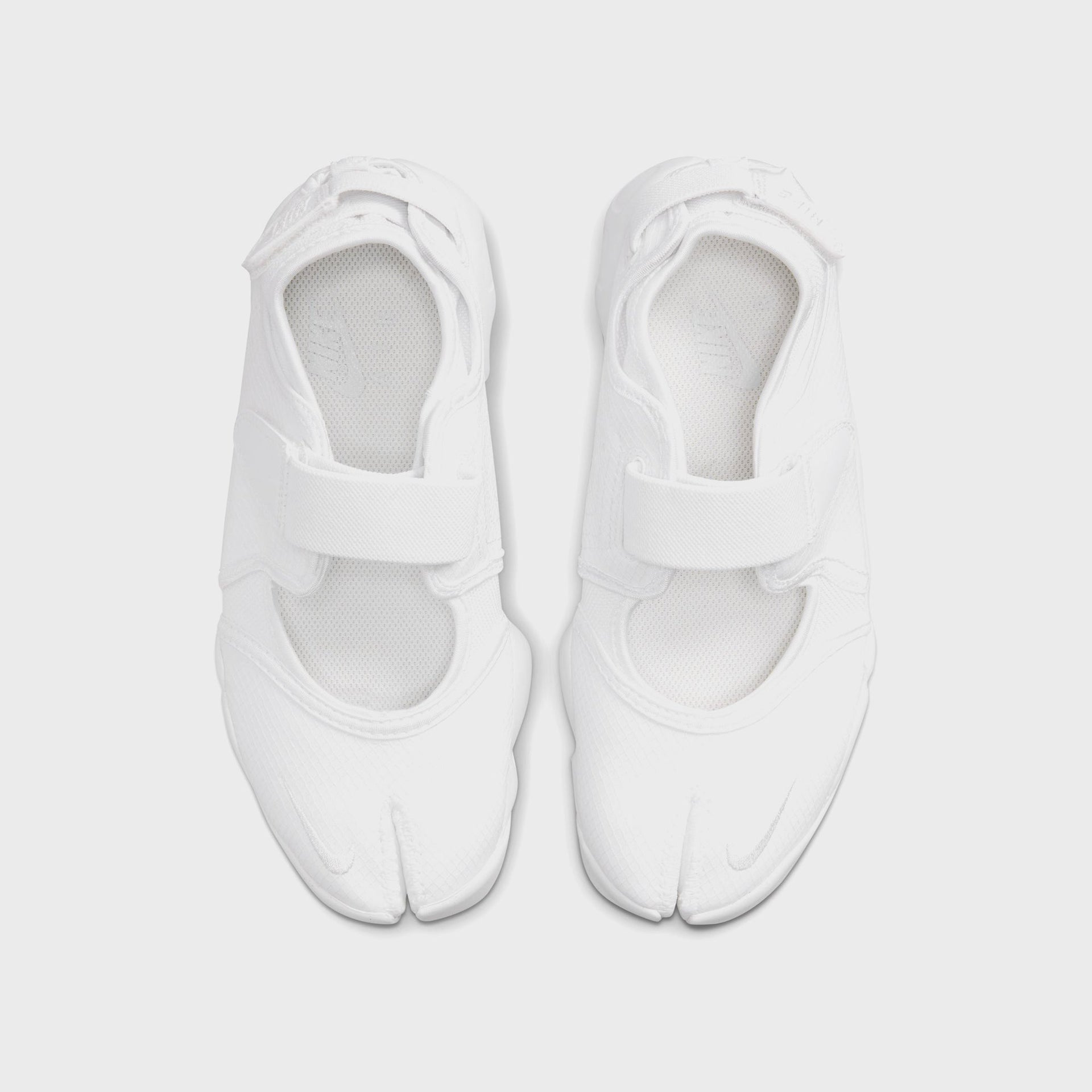 Nike WMNS Air Rift Breathe - White / Pure Platinum / White