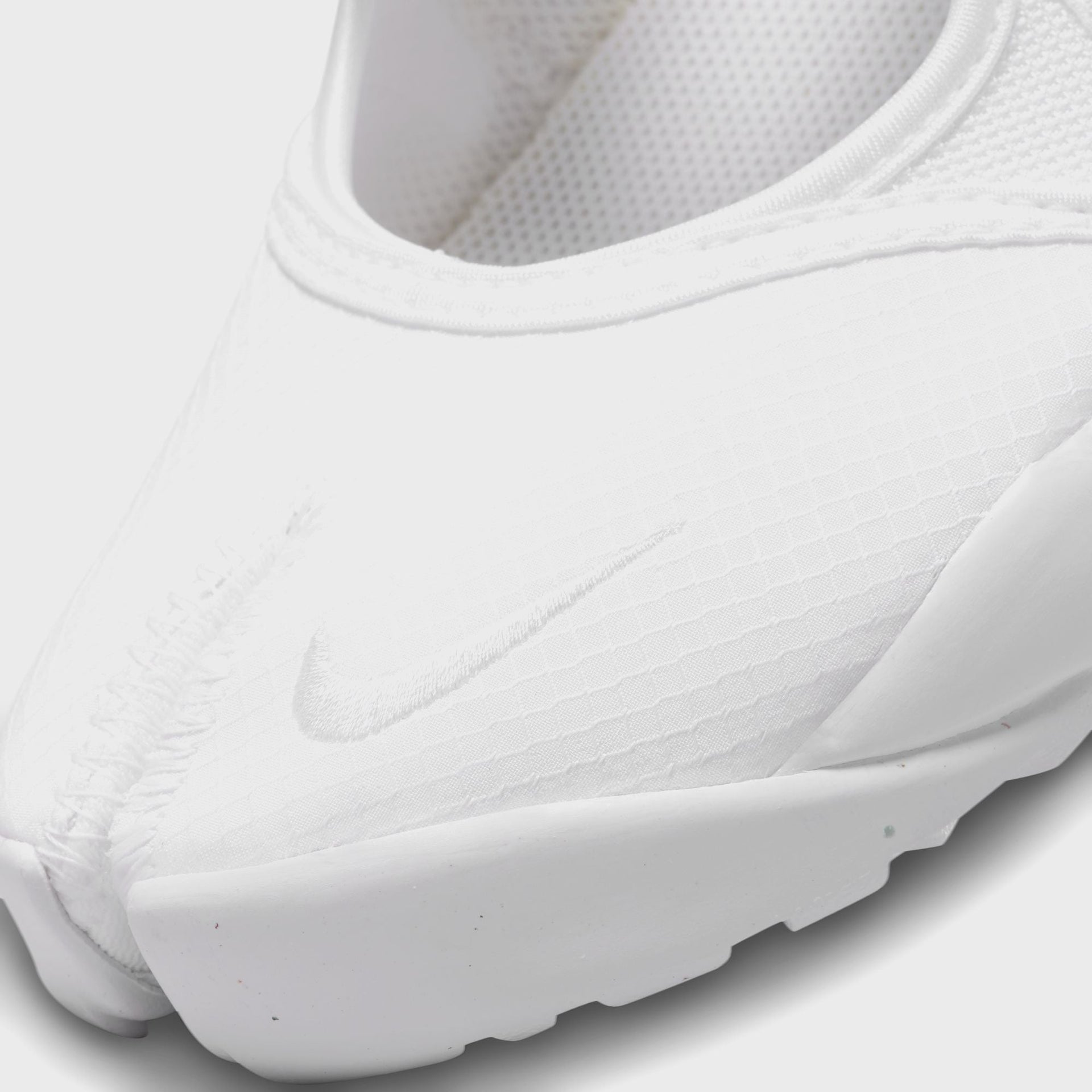 Nike WMNS Air Rift Breathe - White / Pure Platinum / White