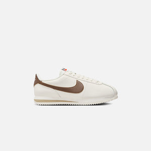 Nike Women's Classic Cortez Rose Pink Gold Leather Trainers Shoes | UK 5