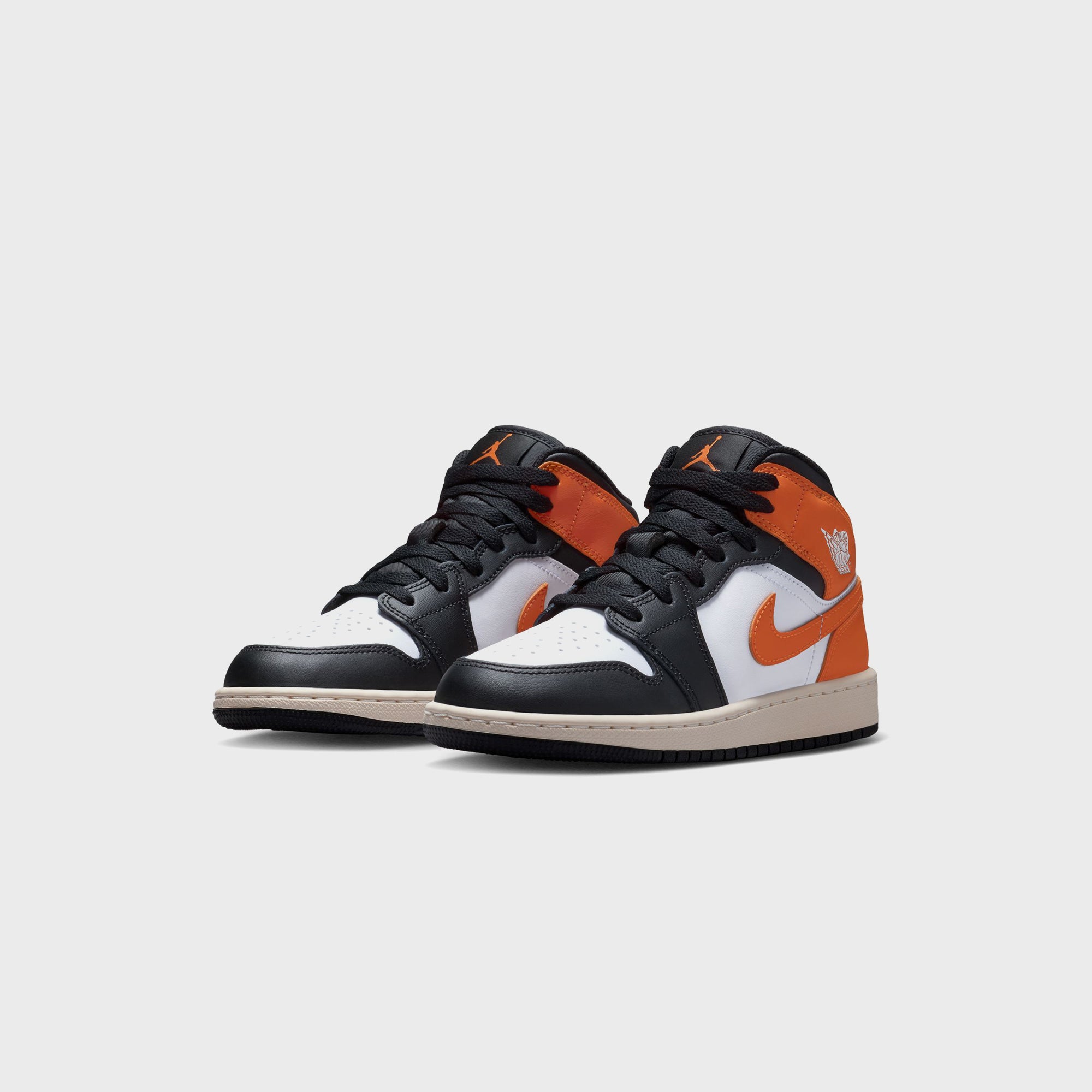 ぴ*の様 23.5 Nike GS Air Jordan 1 Mid Dark DQ8423-006 Nike GS Air Jordan 1 Mid Black Cement Grey | eBay