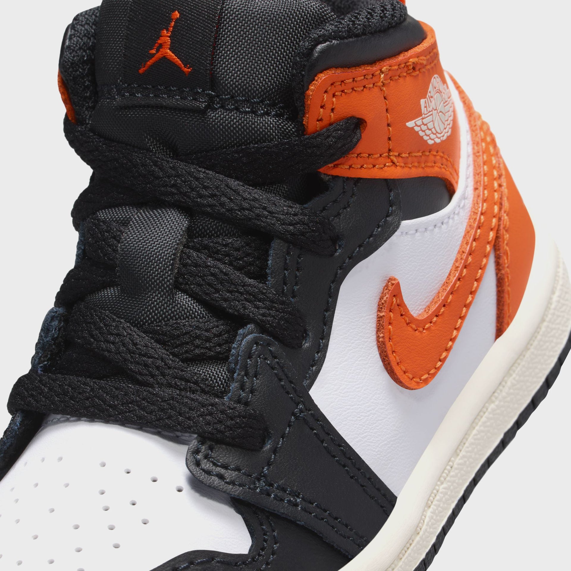 Jordan TD Air Jordan 1 Mid - Starfish / Black / White / Sail