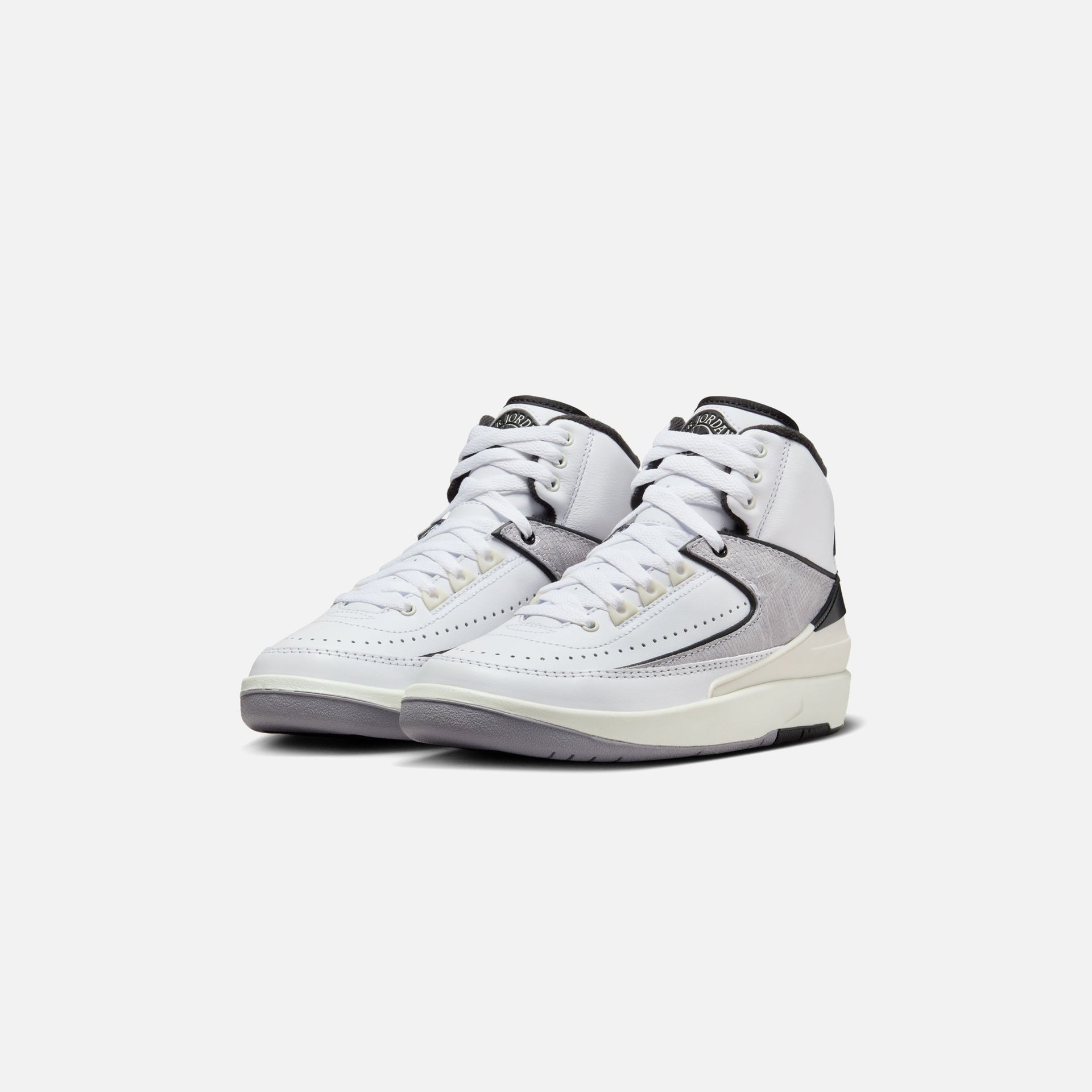 Nike GS Air Jordan 2 Retro - White / Fire Red / Black / Sail / Cement Grey