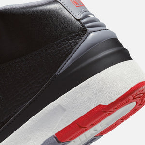 Nike PS Air Jordan 2 Retro - Black / Cement Grey / Fire Red / Sail