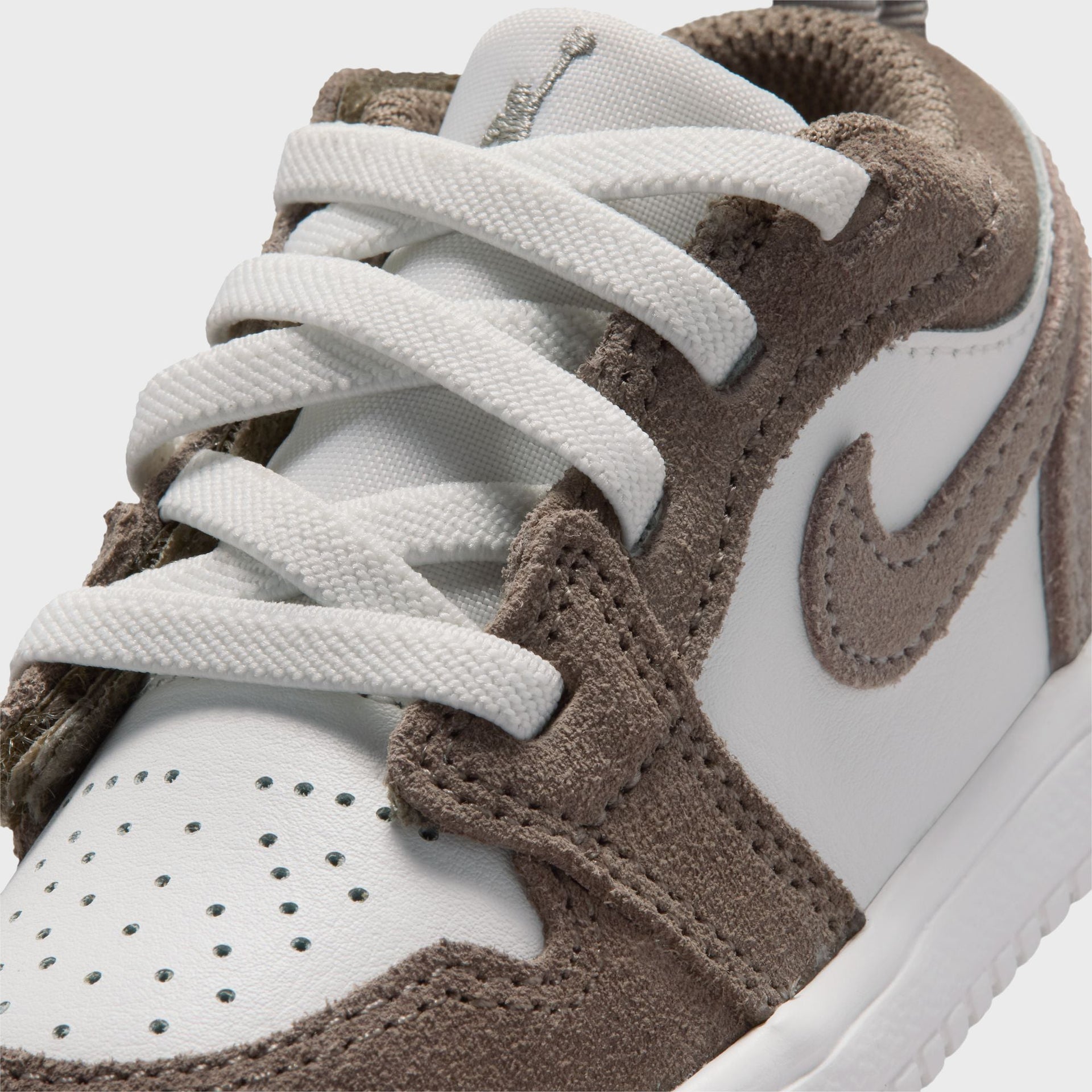 Jordan TD Jordan 1 Low Alt - Olive Grey / Enigma Stone / Pale Ivory / Summit White