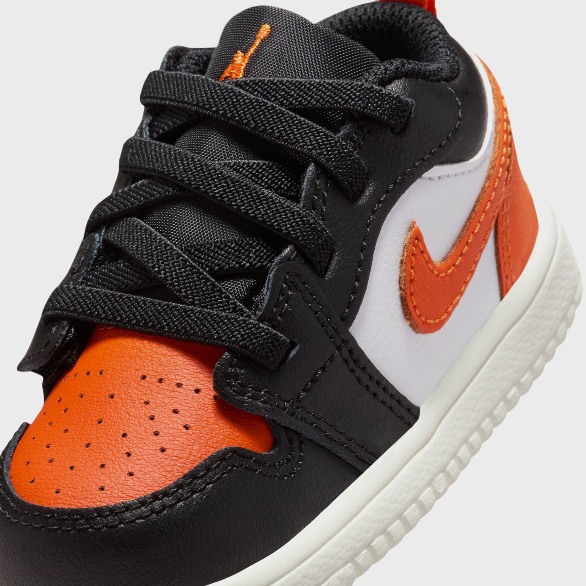 Jordan TD 1 Low ALT - Black / Starfish / White / Sail – Kith