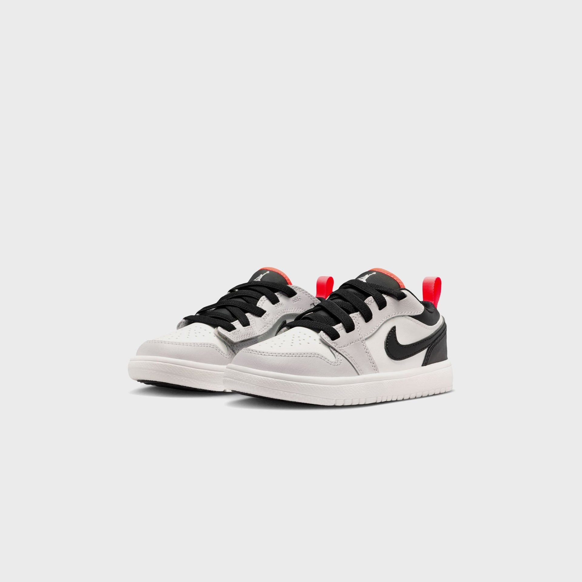 Jordan PS Jordan 1 Low Alt - Black / Summit White / Infrared 23