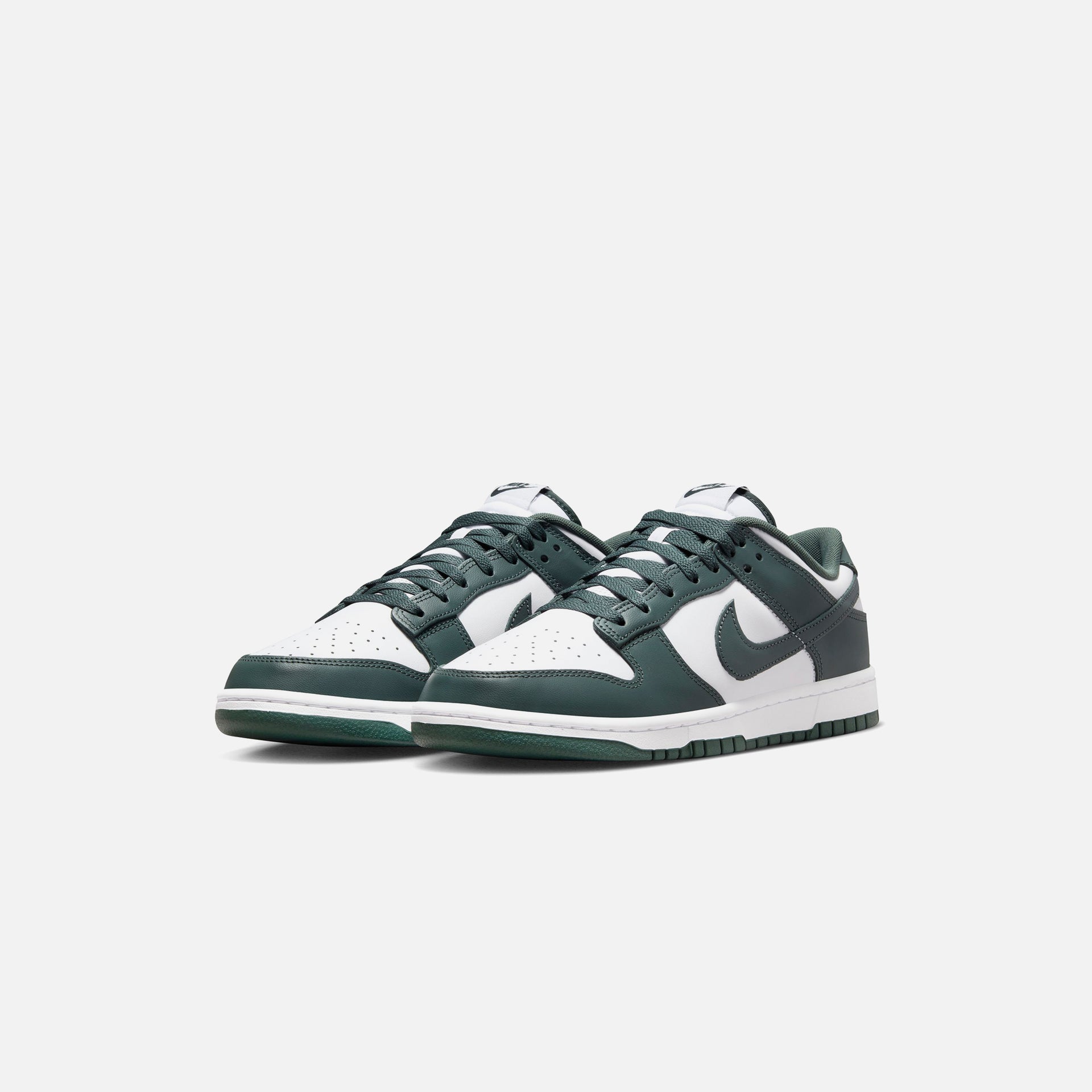 Nike Dunk Low Retro - White / Vintage Green