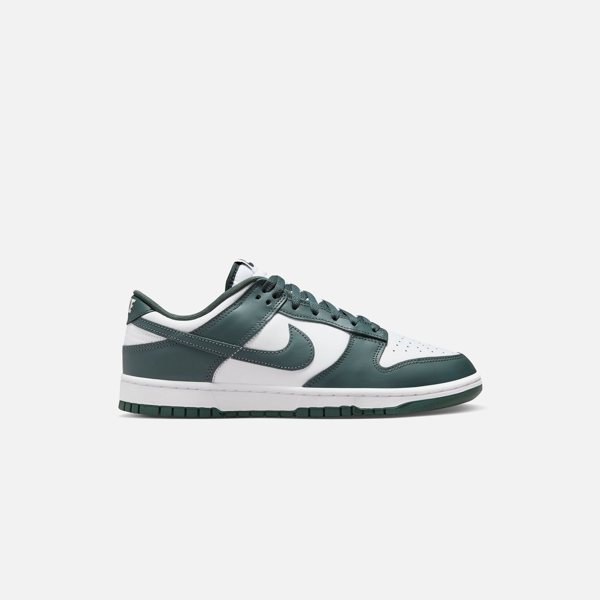 Nike Dunk Low Retro - White / Vintage Green