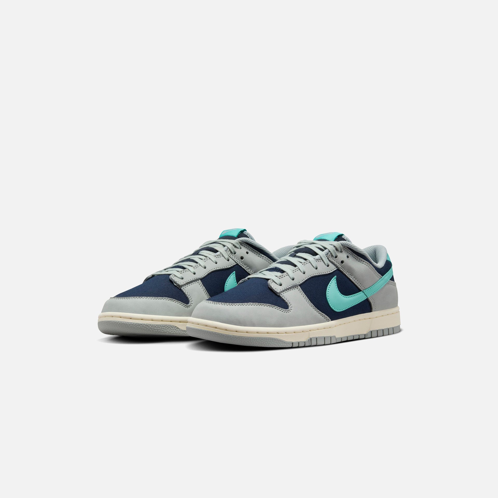 Nike Dunk Low Retro Premium - Light Pumice / Green Frost / Dark Obsidian