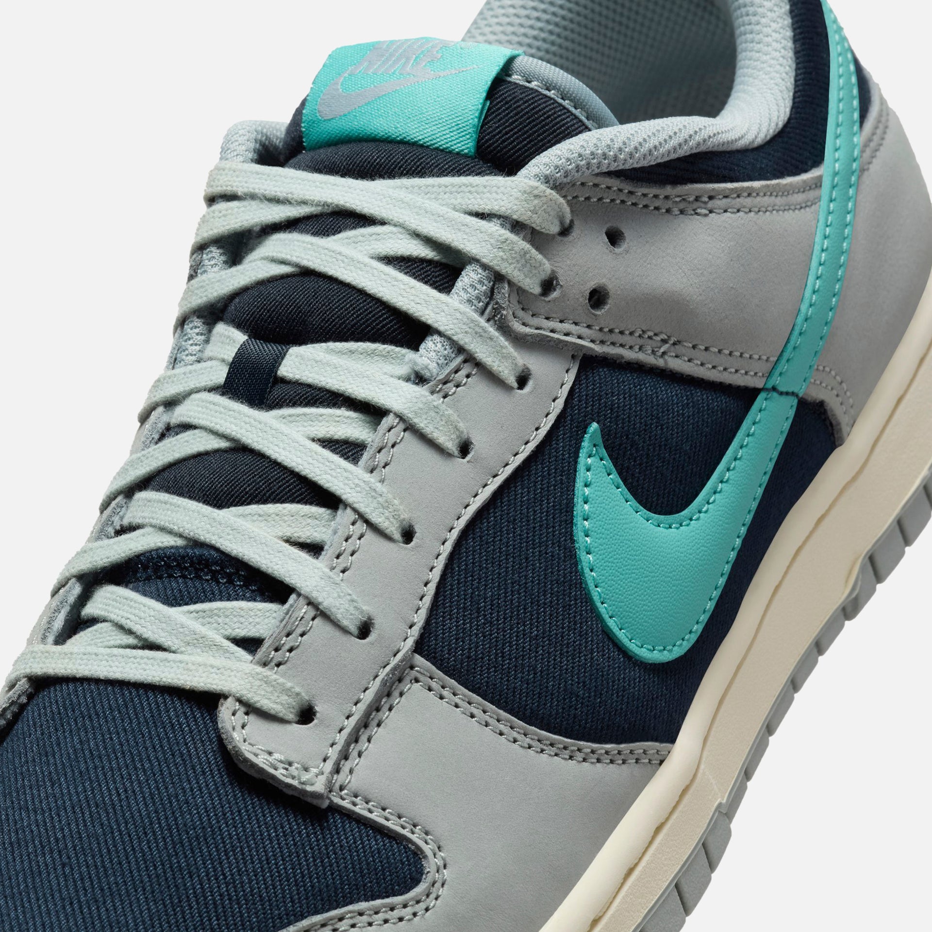 Nike Dunk Low Retro Premium - Light Pumice / Green Frost / Dark Obsidian