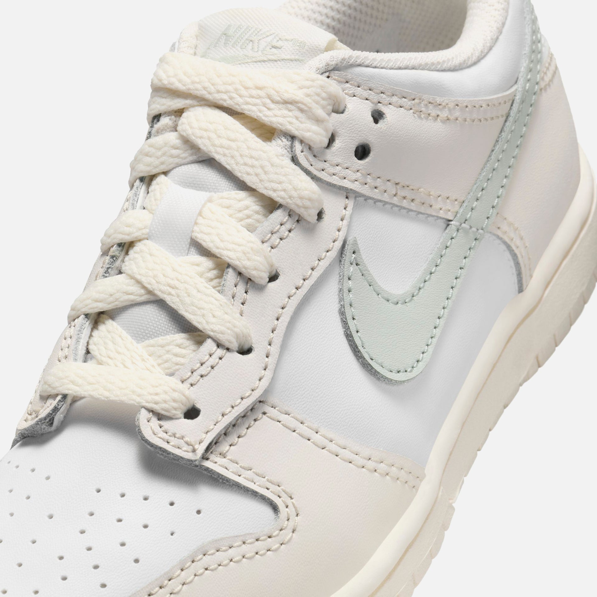 Nike Pre-school Dunk Low - White / Phantom / Light Silver