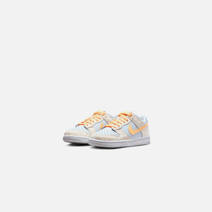 Nike magista GS Dunk Low - Pale Ivory / Melon Tint / Football Grey / White
