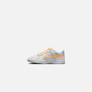 Nike magista GS Dunk Low - Pale Ivory / Melon Tint / Football Grey / White