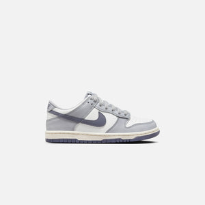 Nike GS Dunk Low - Summit White / Light Carbon / Wolf Grey